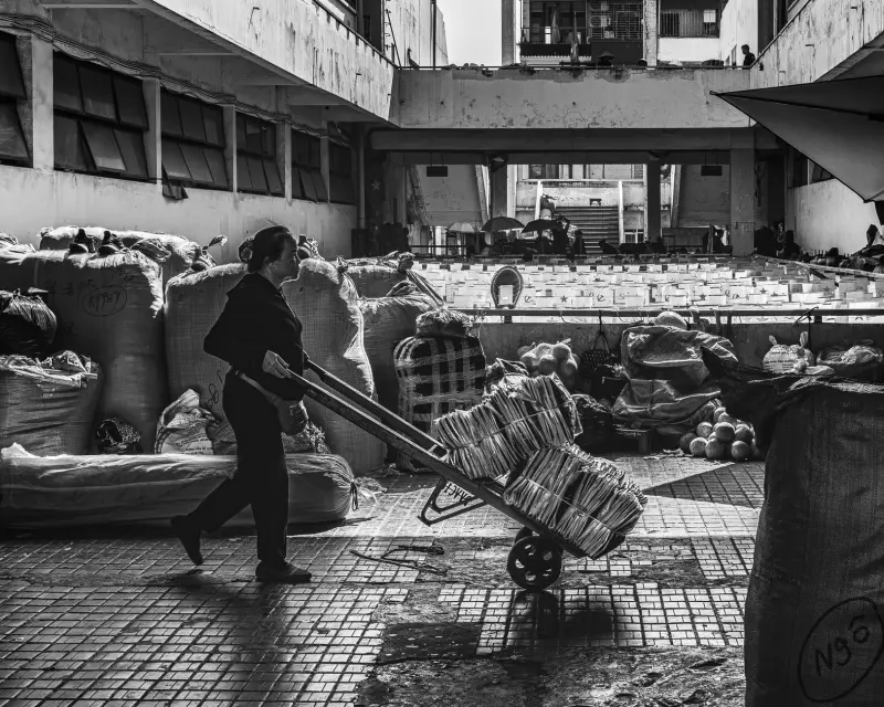 珠宝镶嵌工艺质量标准与常见缺陷控制方法解析
